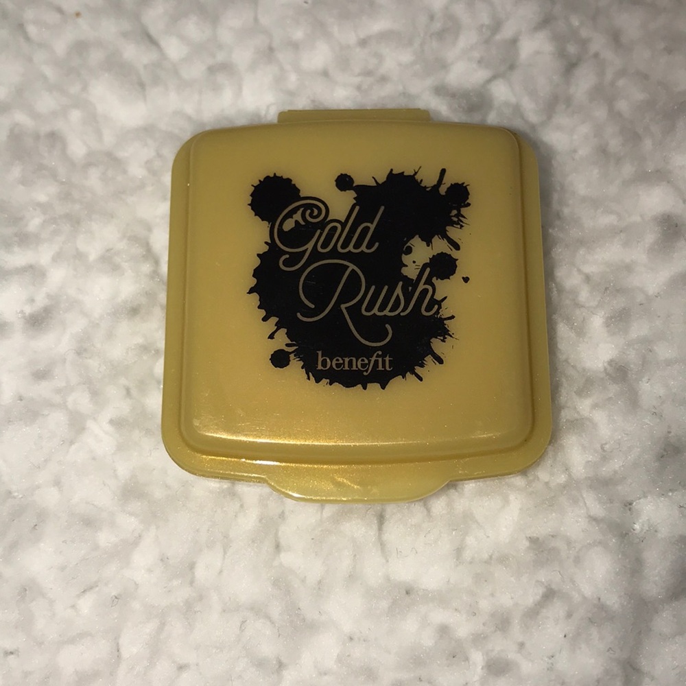 brand: benefit, blush